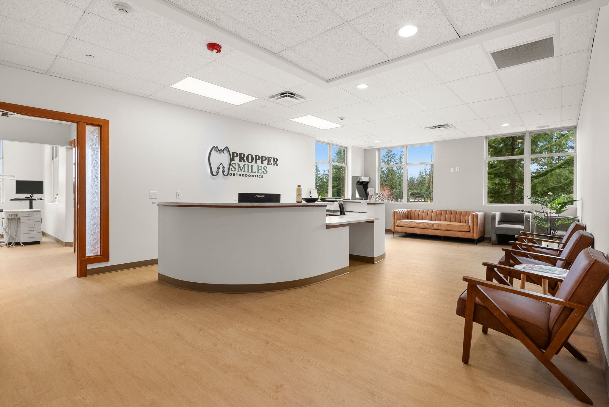 1-web-or-mls-J2G01067